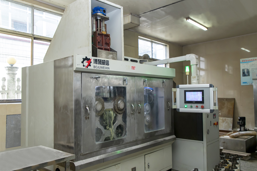 Multi line cutting machine